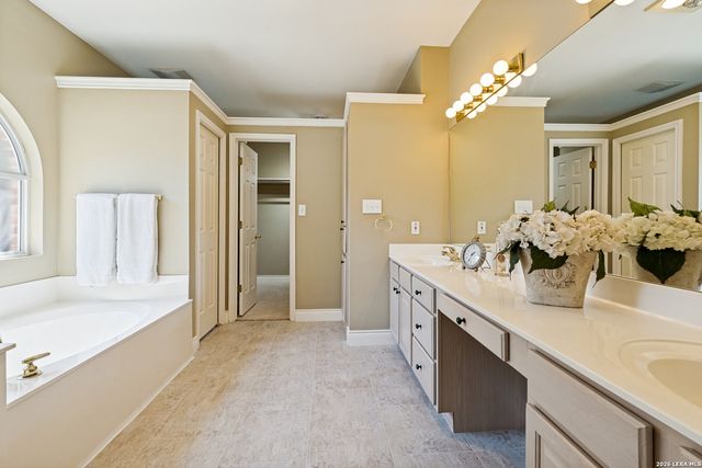 236 BRUSH TRAIL BND, Cibolo, TX 78108