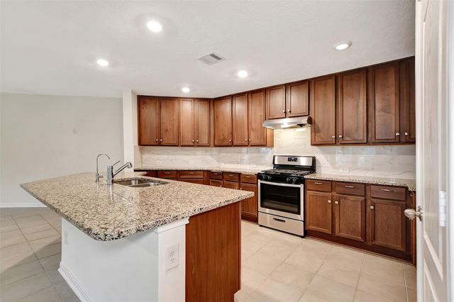 9403 Castillo Court, Magnolia, TX 77354