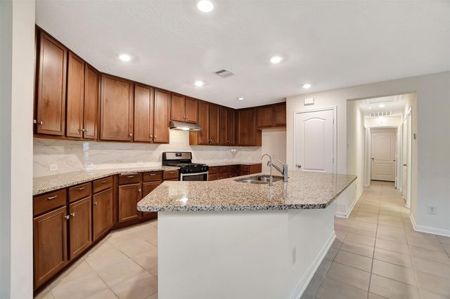9403 Castillo Court, Magnolia, TX 77354