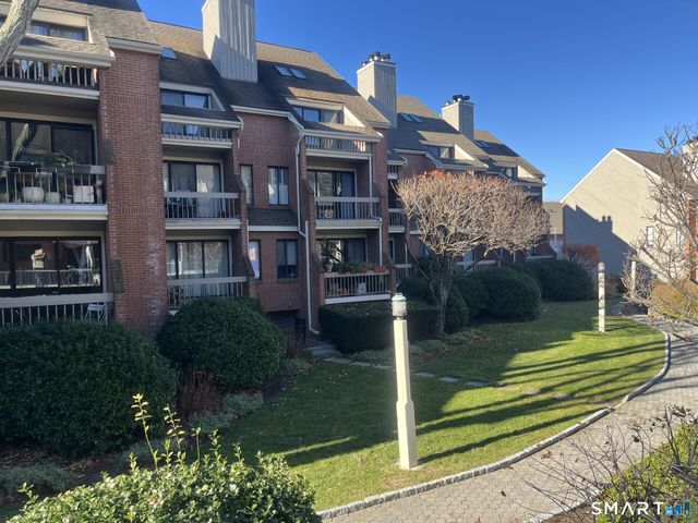 9 River Road 411, Greenwich, CT 06807