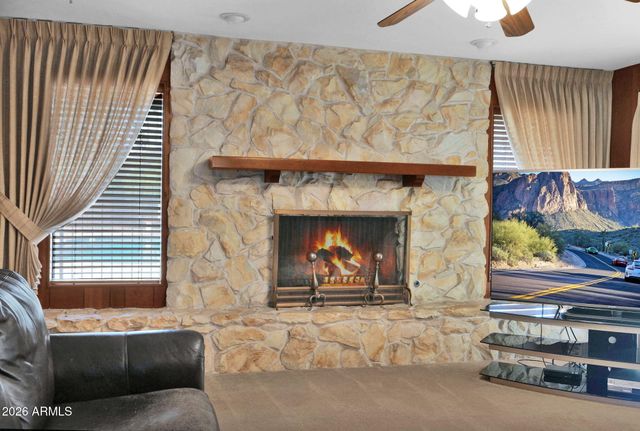 1510 N GENTRY Circle, Mesa, AZ 85213