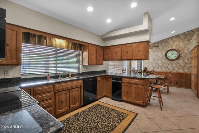 1510 N GENTRY Circle, Mesa, AZ 85213