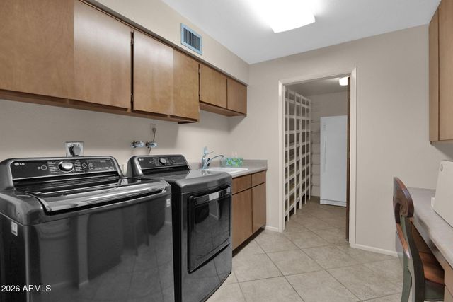 1510 N GENTRY Circle, Mesa, AZ 85213