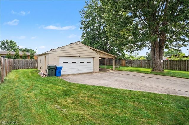 638 Brandon Avenue, Struthers, OH 44471