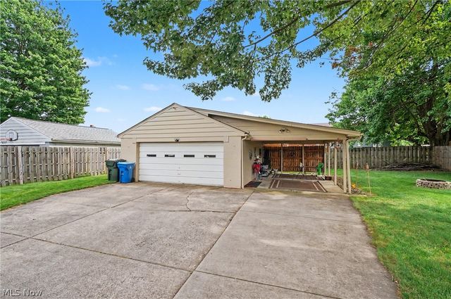 638 Brandon Avenue, Struthers, OH 44471