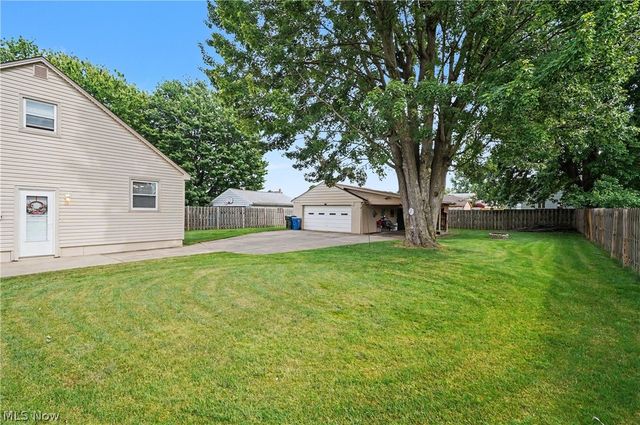 638 Brandon Avenue, Struthers, OH 44471