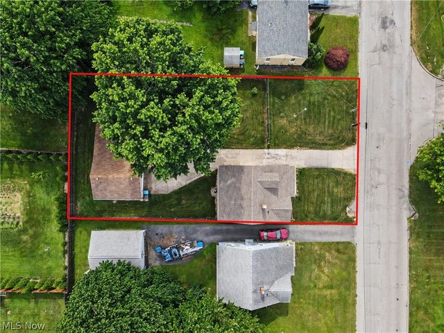 638 Brandon Avenue, Struthers, OH 44471