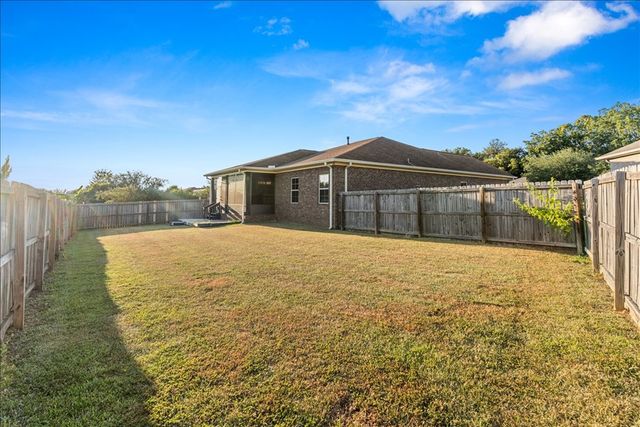 105 Belhaven Dr, Dothan, AL 36303