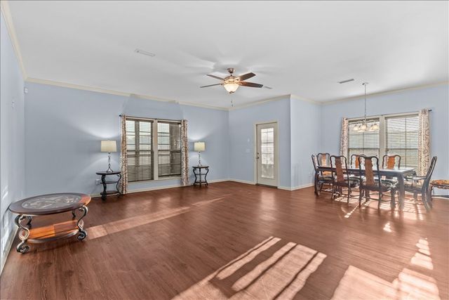 105 Belhaven Dr, Dothan, AL 36303