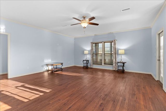 105 Belhaven Dr, Dothan, AL 36303