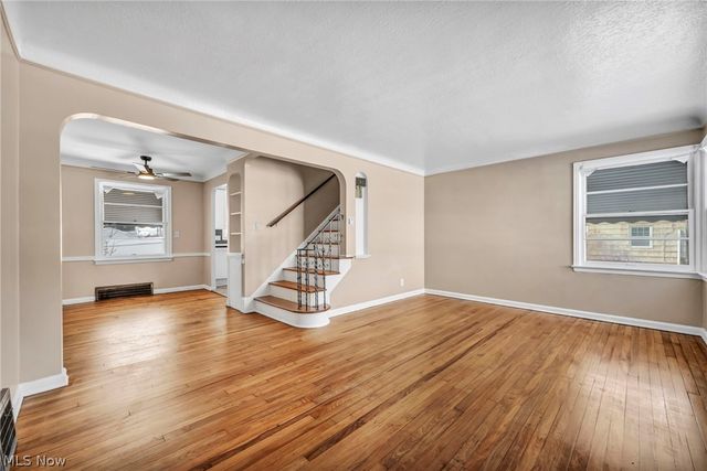 21202 Gardenview Drive, Maple Heights, OH 44137