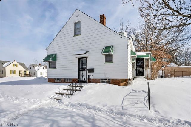 21202 Gardenview Drive, Maple Heights, OH 44137