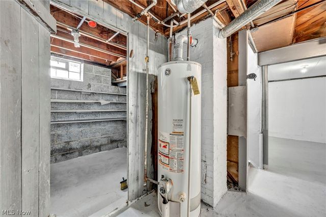 21202 Gardenview Drive, Maple Heights, OH 44137