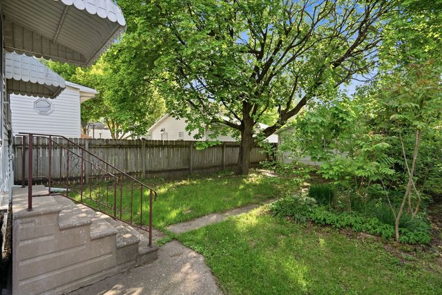118 5th Street, Silvis, IL 61282