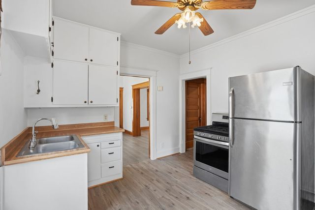 118 5th Street, Silvis, IL 61282