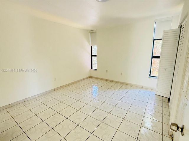 9440 W Flagler St 305, Miami, FL 33174