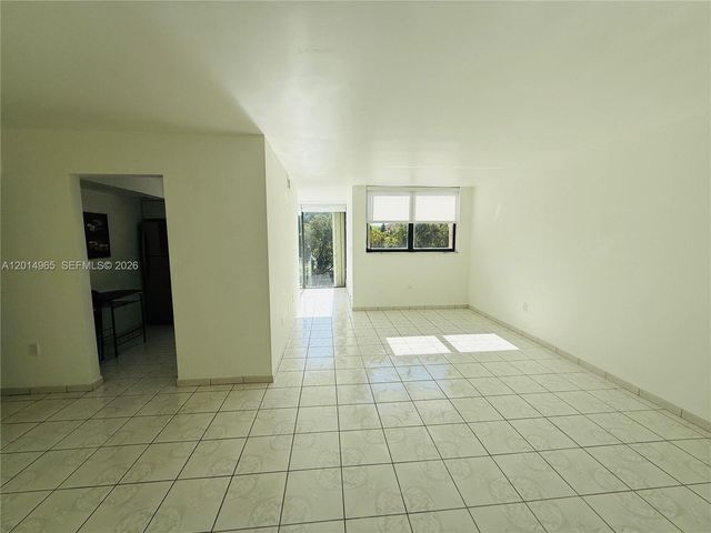 9440 W Flagler St 305, Miami, FL 33174