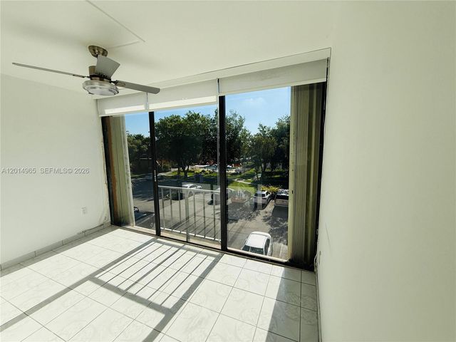 9440 W Flagler St 305, Miami, FL 33174