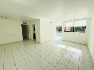 9440 W Flagler St 305, Miami, FL 33174