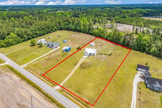 1795 Southern Crest Dr., Loris, SC 29569