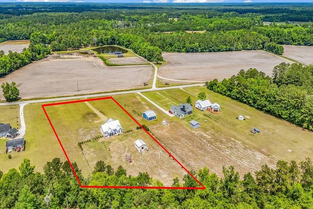 1795 Southern Crest Dr., Loris, SC 29569