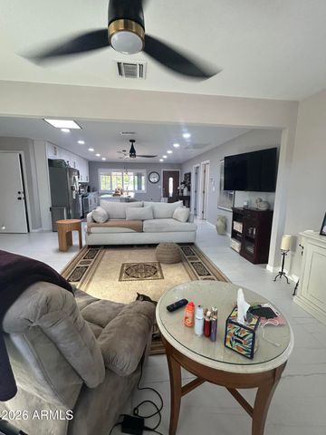 9325 W ARROWHEAD Drive W, Sun City, AZ 85351