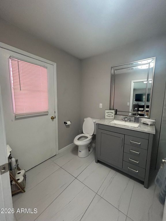 9325 W ARROWHEAD Drive W, Sun City, AZ 85351 — photo 5