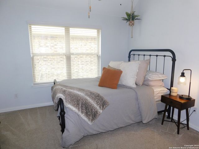 104 VAIL DR, Boerne, TX 78006