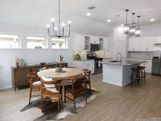 104 VAIL DR, Boerne, TX 78006
