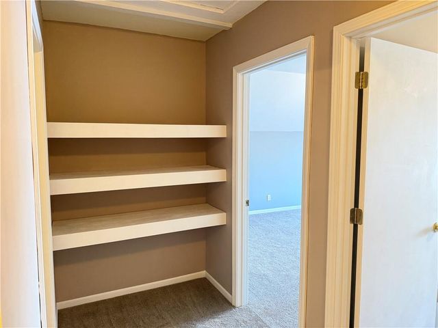 31435 Lofty Lane, Edwards, MO 65326