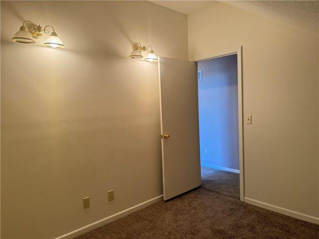 31435 Lofty Lane, Edwards, MO 65326