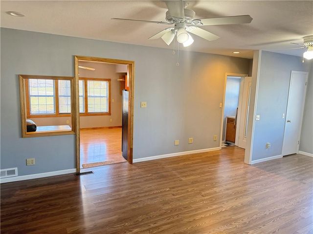 31435 Lofty Lane, Edwards, MO 65326