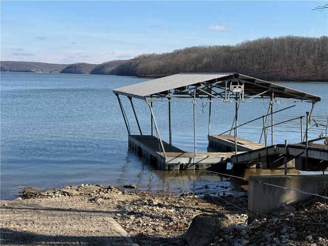 31435 Lofty Lane, Edwards, MO 65326