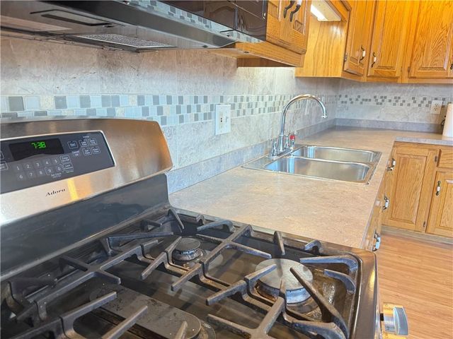 31435 Lofty Lane, Edwards, MO 65326