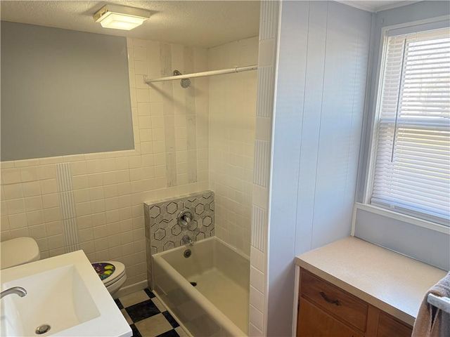 31435 Lofty Lane, Edwards, MO 65326