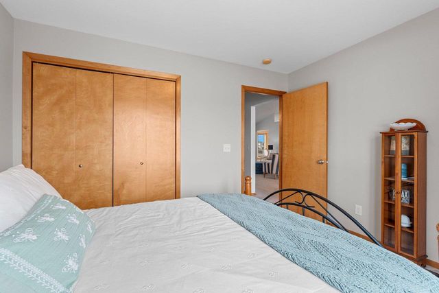 N1916 ROCHELLE COURT, Greenville, WI 54942