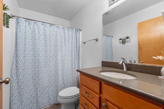 N1916 ROCHELLE COURT, Greenville, WI 54942