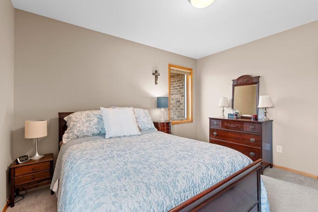 N1916 ROCHELLE COURT, Greenville, WI 54942