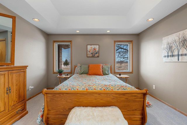 N1916 ROCHELLE COURT, Greenville, WI 54942