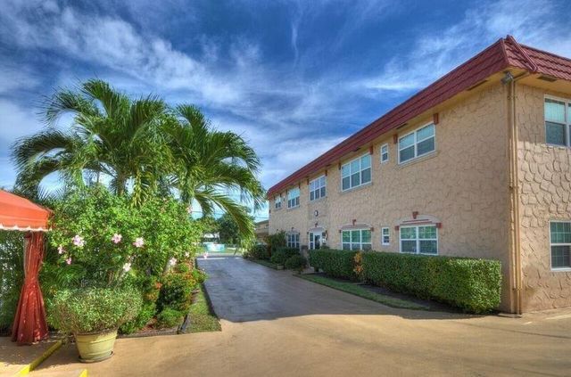 221 SE 9th Avenue 101, Pompano Beach, FL 33060