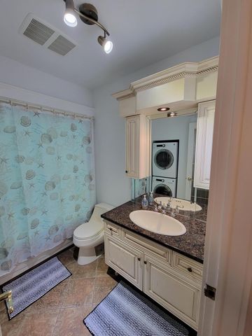 221 SE 9th Avenue 101, Pompano Beach, FL 33060