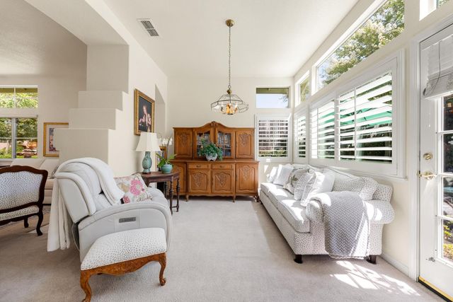 5008 Skyway Dr, Fair Oaks, CA 95628