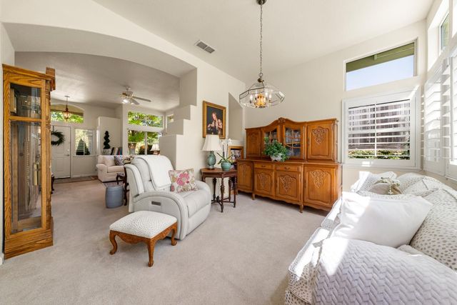 5008 Skyway Dr, Fair Oaks, CA 95628