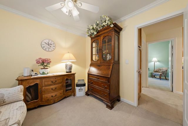5008 Skyway Dr, Fair Oaks, CA 95628