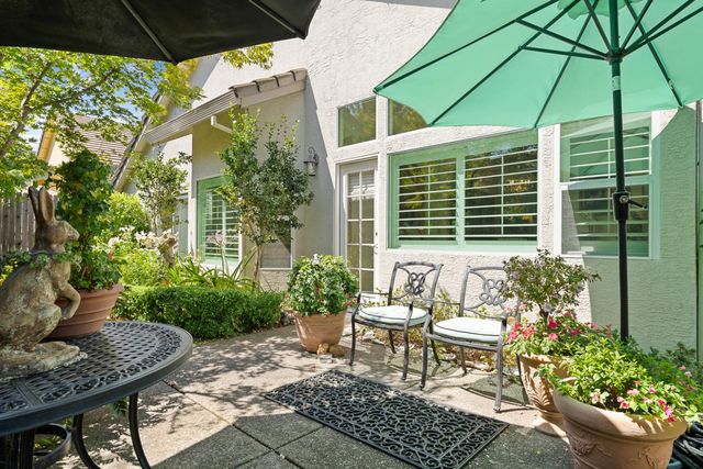 5008 Skyway Dr, Fair Oaks, CA 95628