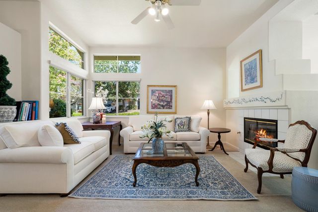 5008 Skyway Dr, Fair Oaks, CA 95628