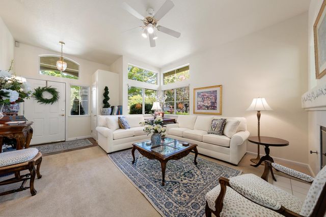 5008 Skyway Dr, Fair Oaks, CA 95628