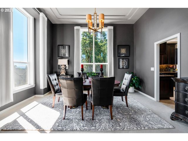 3466 VISTA RIDGE Dr, West Linn, OR 97068