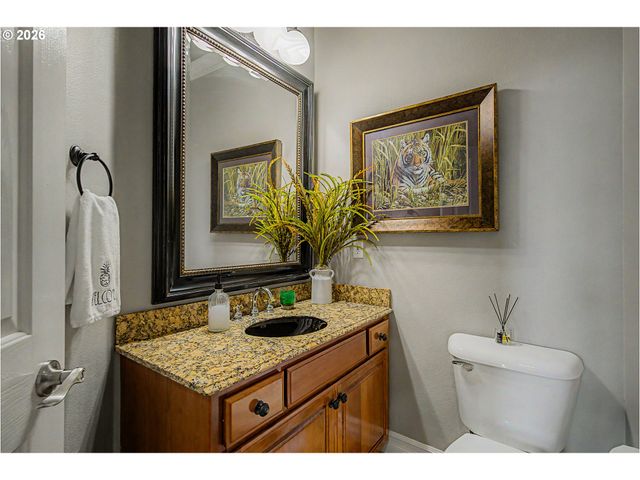 3466 VISTA RIDGE Dr, West Linn, OR 97068