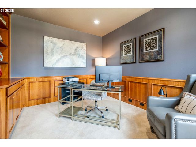 3466 VISTA RIDGE Dr, West Linn, OR 97068